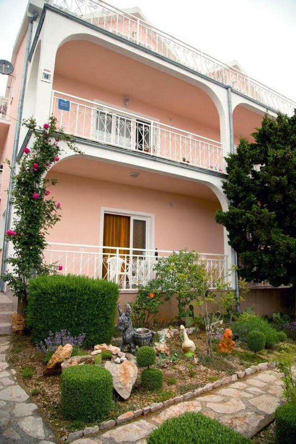 Apartment Anic Karlobag Luaran gambar